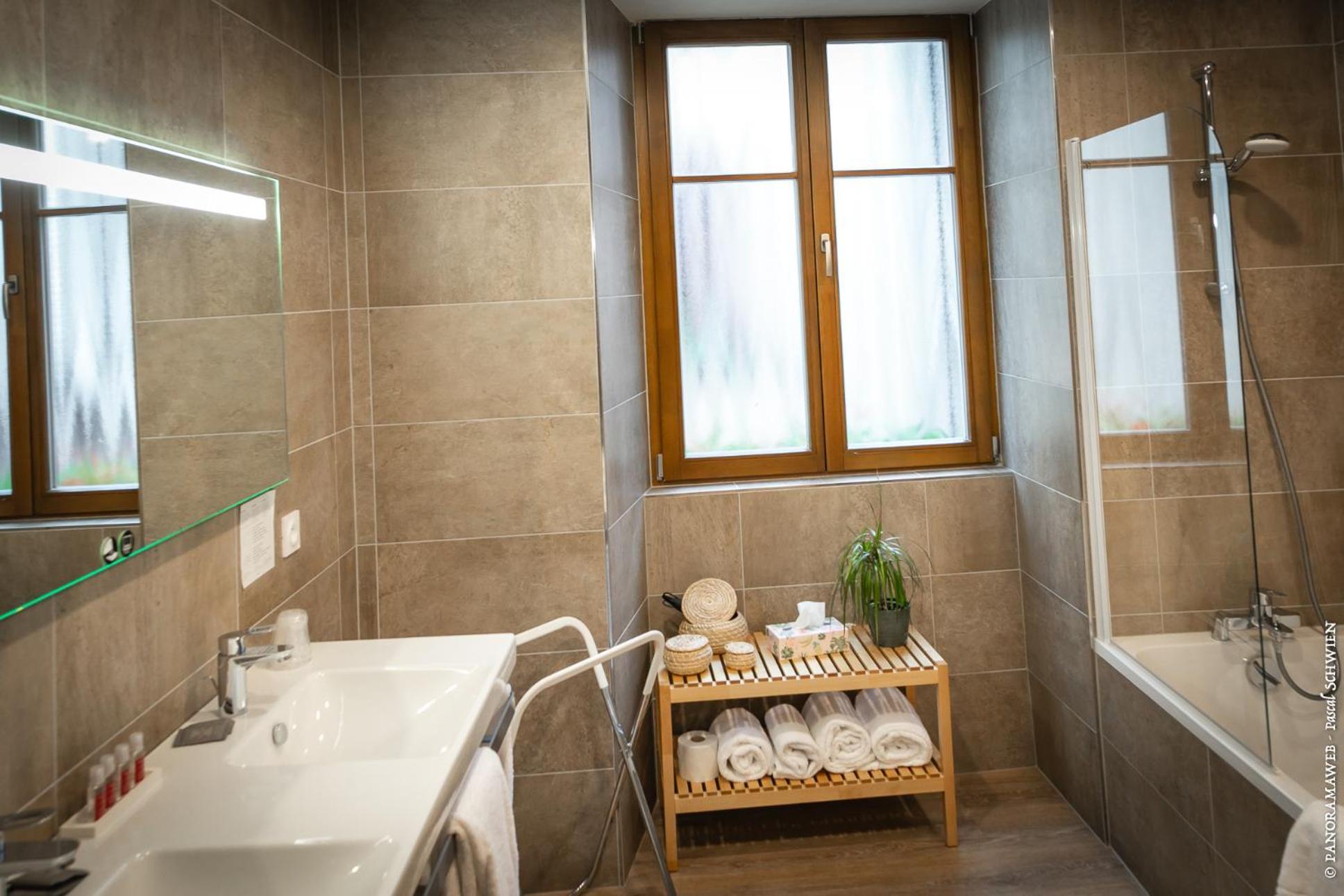 Hotel Le Saint Nicolas Riquewihr Room photo